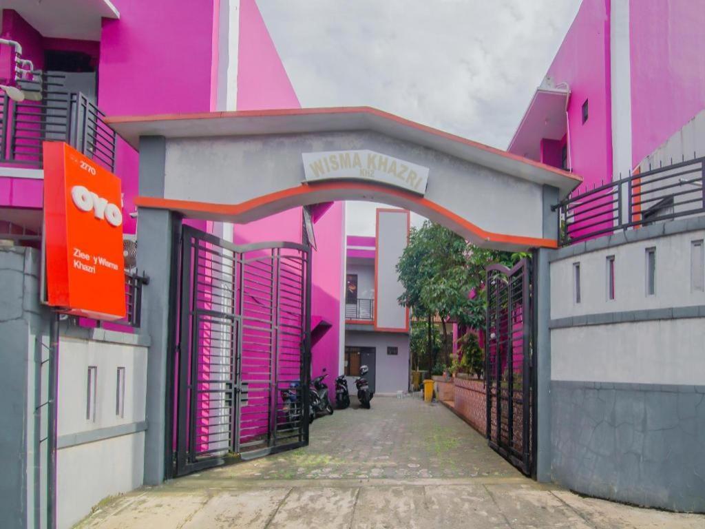 Oyo 2770 Zleepy Wisma Khazri Bogor Eksteriør billede